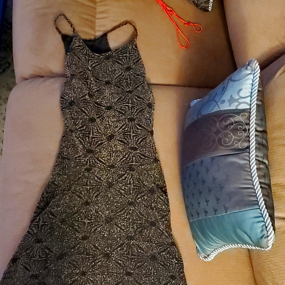 Dressy dress size medium